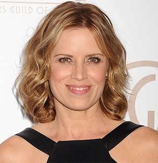 Kim Dickens Married Now! Secret Husband & Family Of 'Fear The Living Dead' Star Revealed