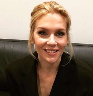 Rhea Seehorn Excitedly Getting Married To Partner! Husband-To-Be Most Loving