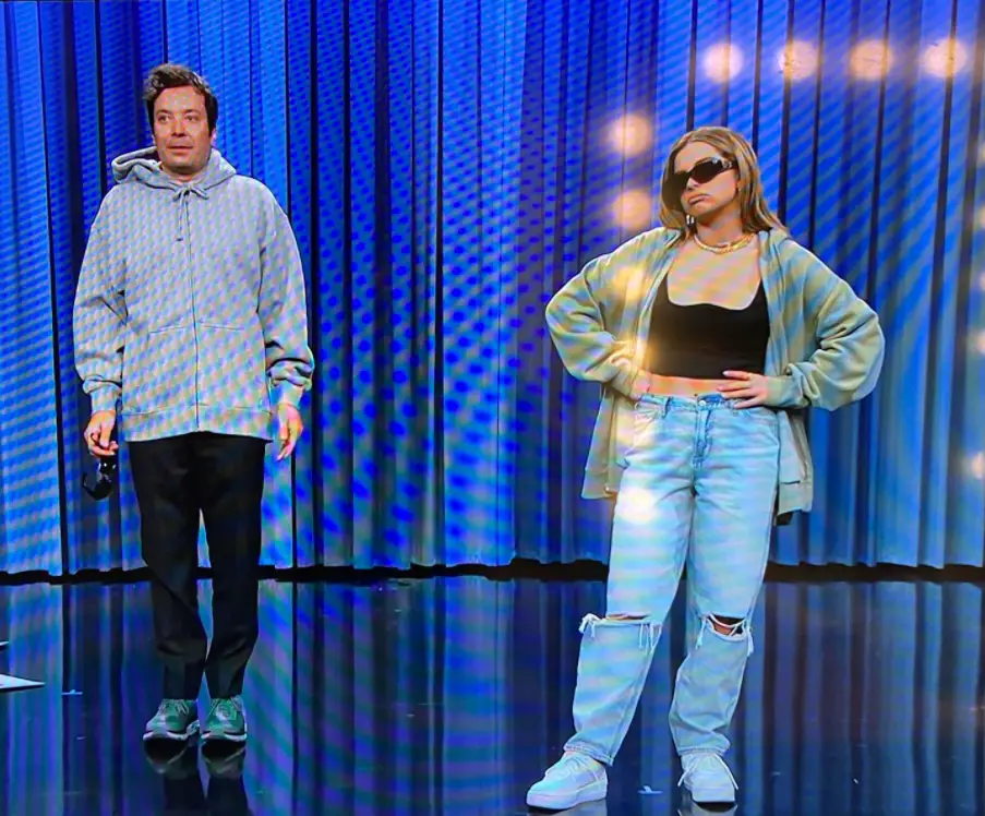 Addison Rae teaching Jimmy Fallon TikTok dances