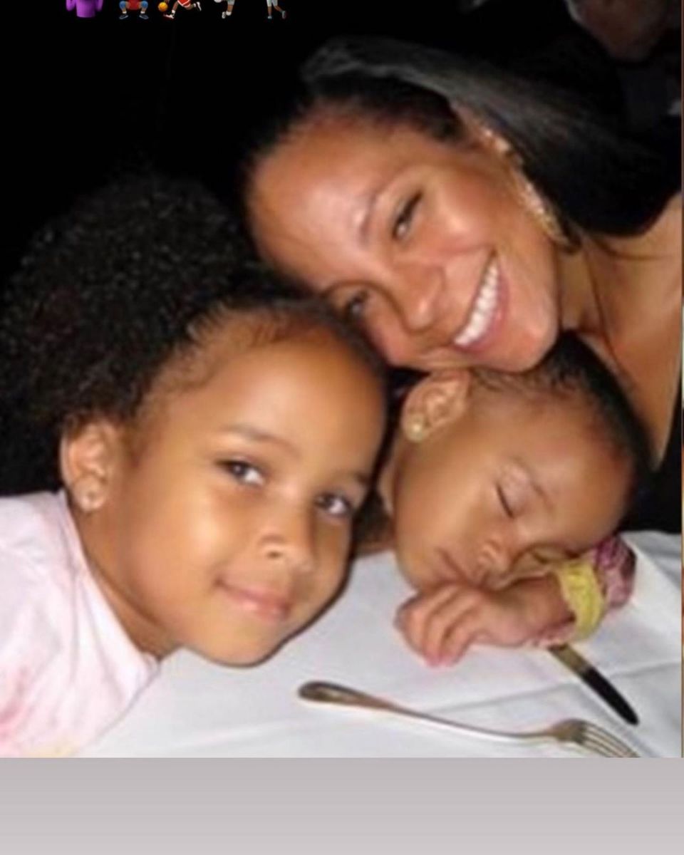 Aja Metoyer with her two kids whom she shares with her ex-husband Damon Wayans Jr.