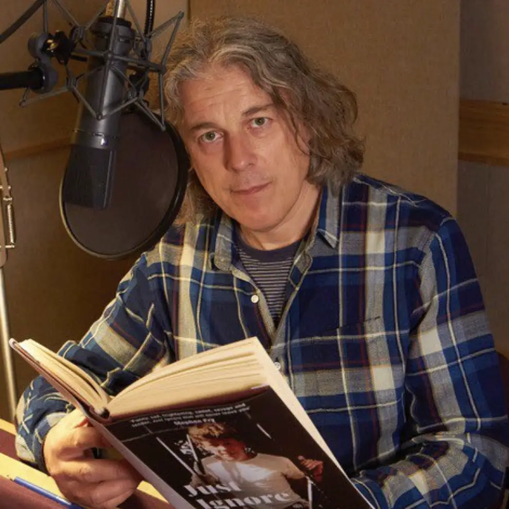 Alan Davies Says Children Are Great But Bad For Marriage