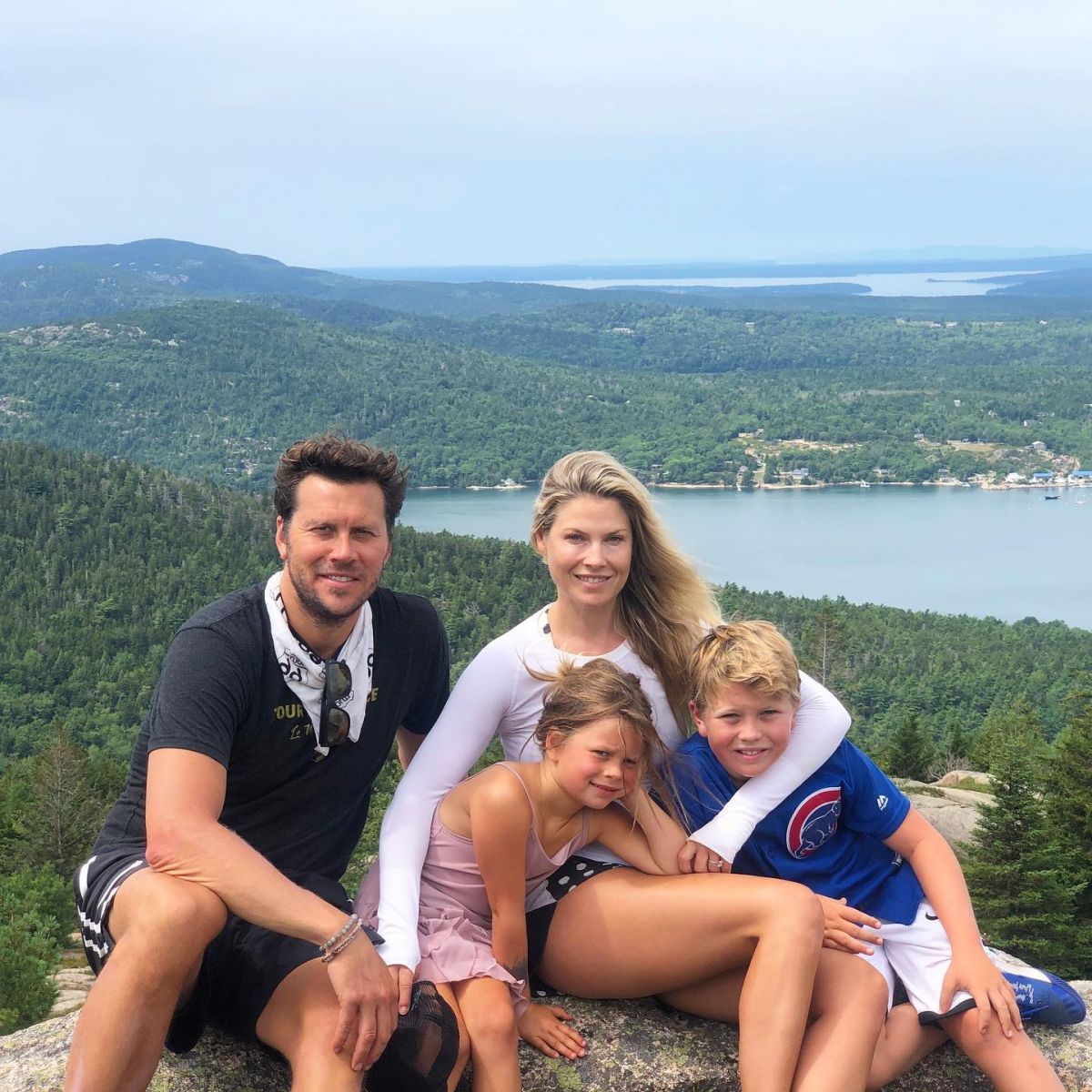 Ali Larter with her husband Hayes MacArthur and two kids.