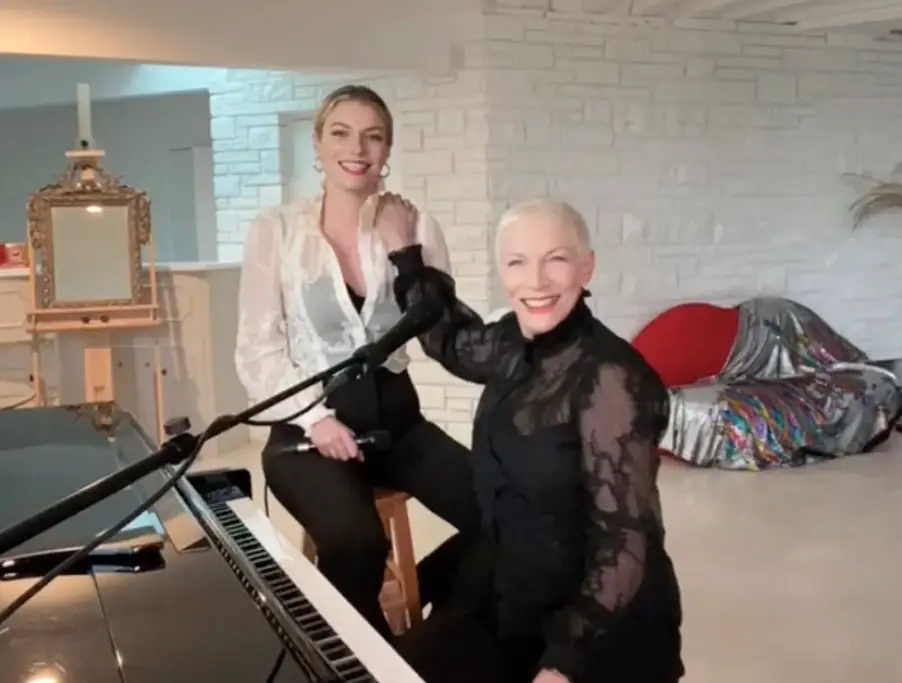 Annie Lennox & one of her children Lola put on a virtual performance for LA Alzheimerâ€™s 40th Anniversary