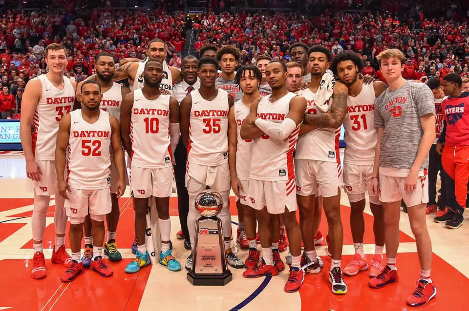 Coach Anthony Grant with his team
