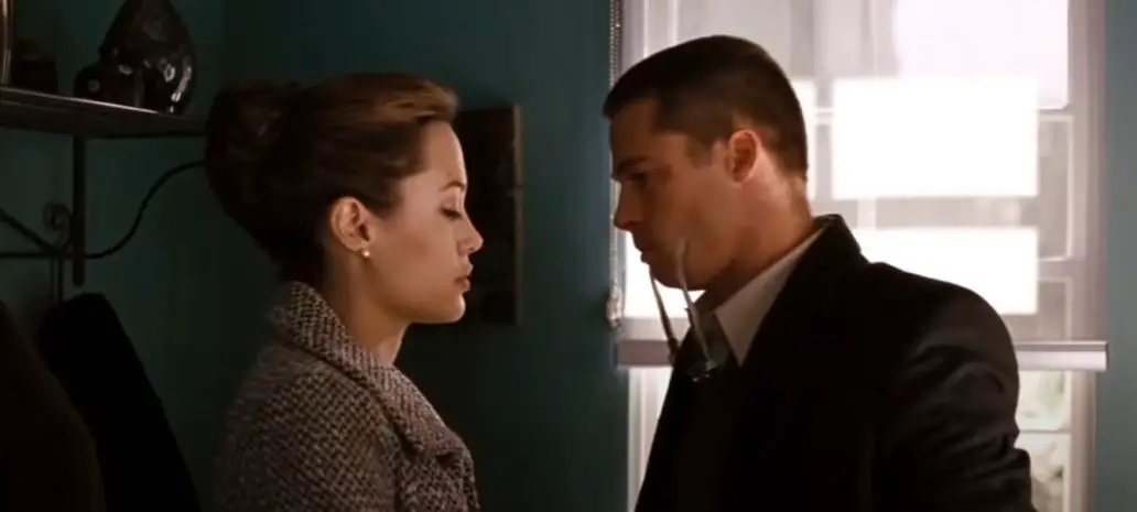 Brad Pitt and Angelina Jolie in Mr. and Mrs. Smith
