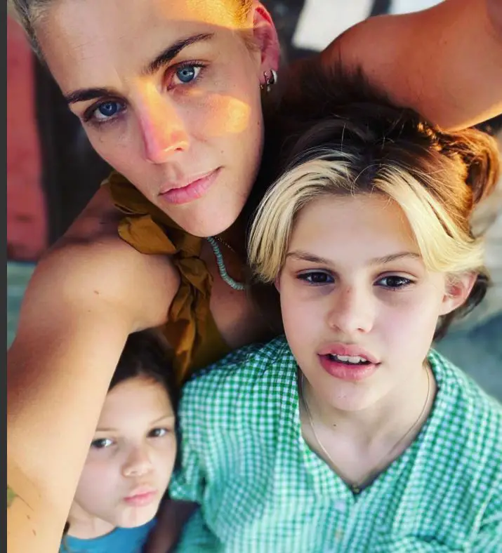Busy Philipps and her daughters