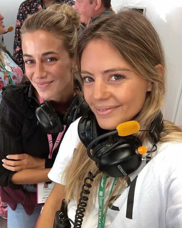Carlos Sainz's girlfriend Isa Hernaez with his sister Blanca.