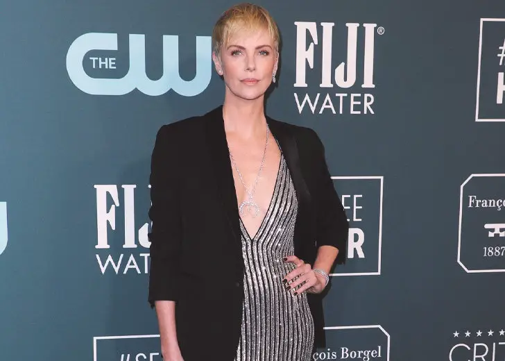 Charlize-Theron-Smoking-and-Drugs