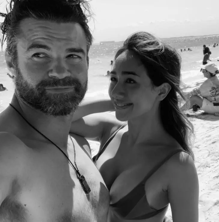 Daniel Gillies and his girlfriend