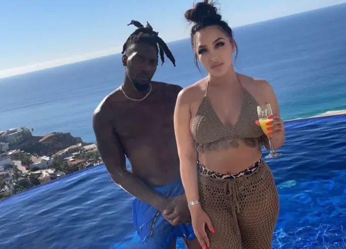 DeMarcus Lawrence and his wife