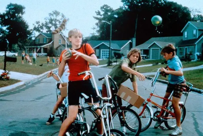 A still image of Devon Sawa from the movie 'Now and Then.'