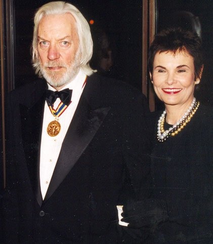 Donald Sutherland with his wife Francine Racette in 2000