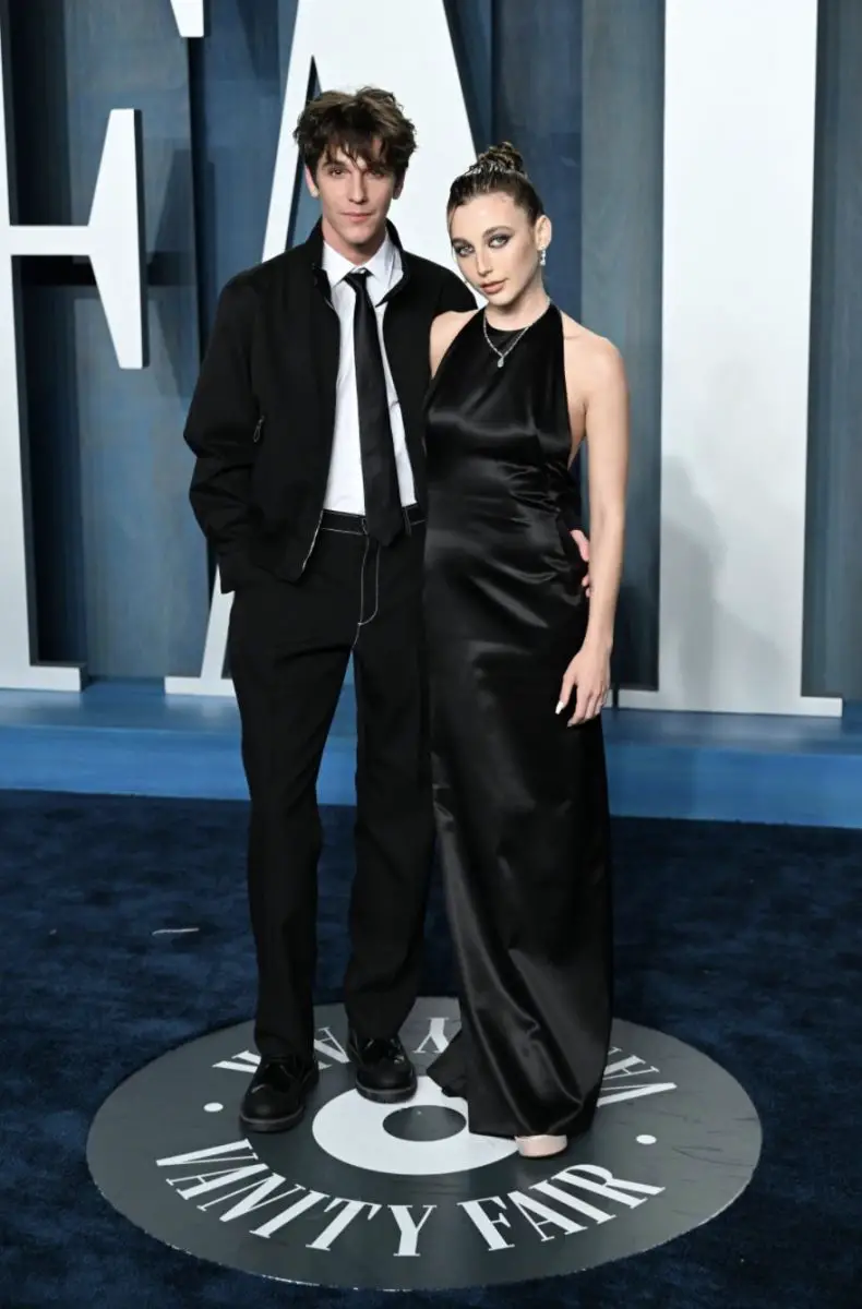 Emma Chamberlain and her boyfriend Tucker Pillsbury at the 2022 Vanity Fair Oscars Party Red Carpet