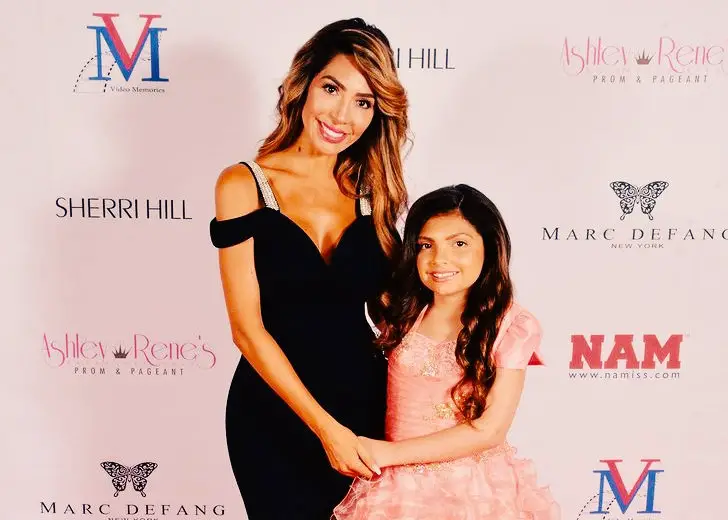 Farrah-Abraham-with-daughter