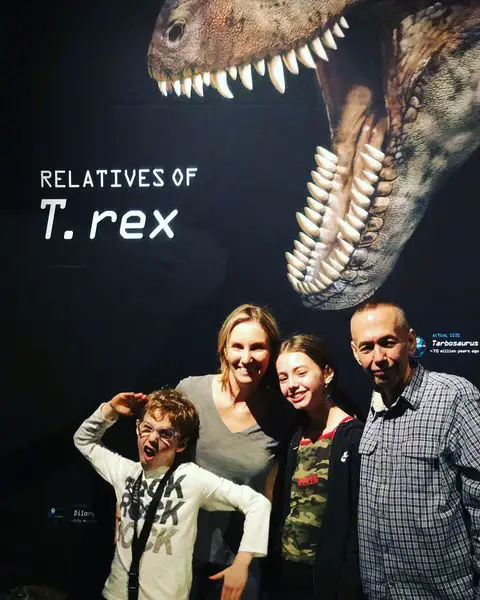 Gilbert Gottfried with his wife and children at the American Museum of Natural History in March 2019.Â 