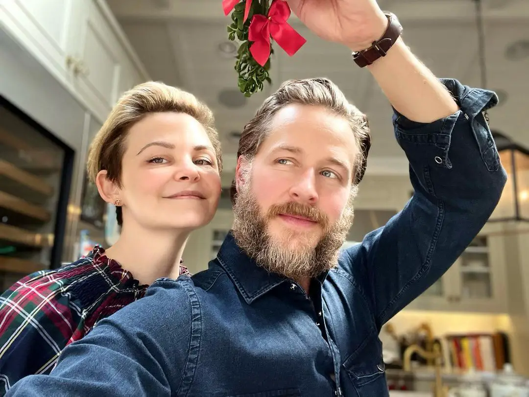 Ginnifer Goodwin and Josh Dallas on Christmas 2021.