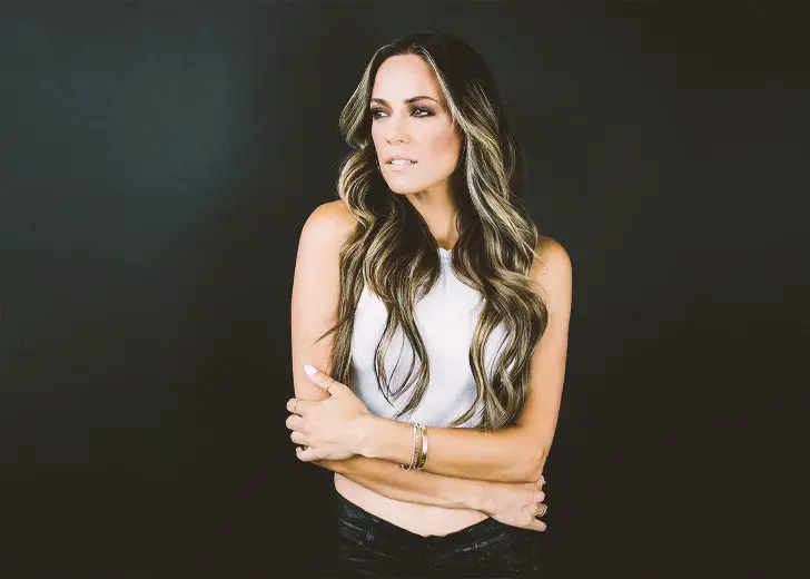 10. Jana Kramer's Blonde Hair Transformation: Before and After Photos - wide 5