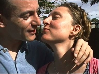 Jason Isaacs with his wife Emma Hewitt in September 1998.
