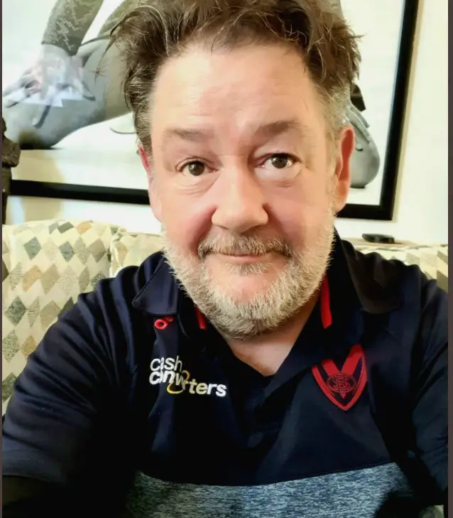 Johnny Vegas posing infront of the camera