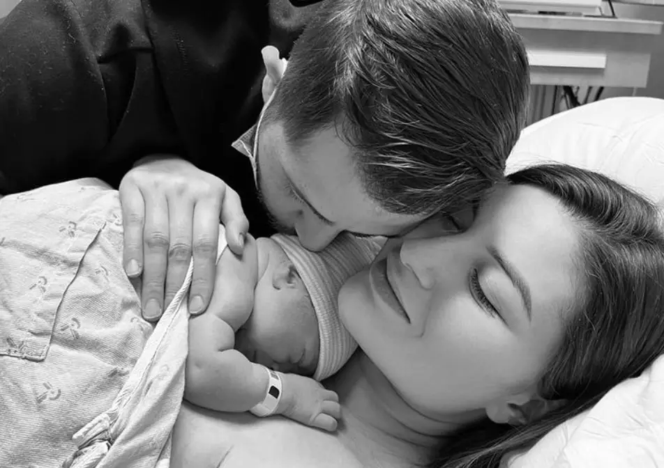 Jorge Nava with his girlfriend Rhoda Blua and his second-born baby