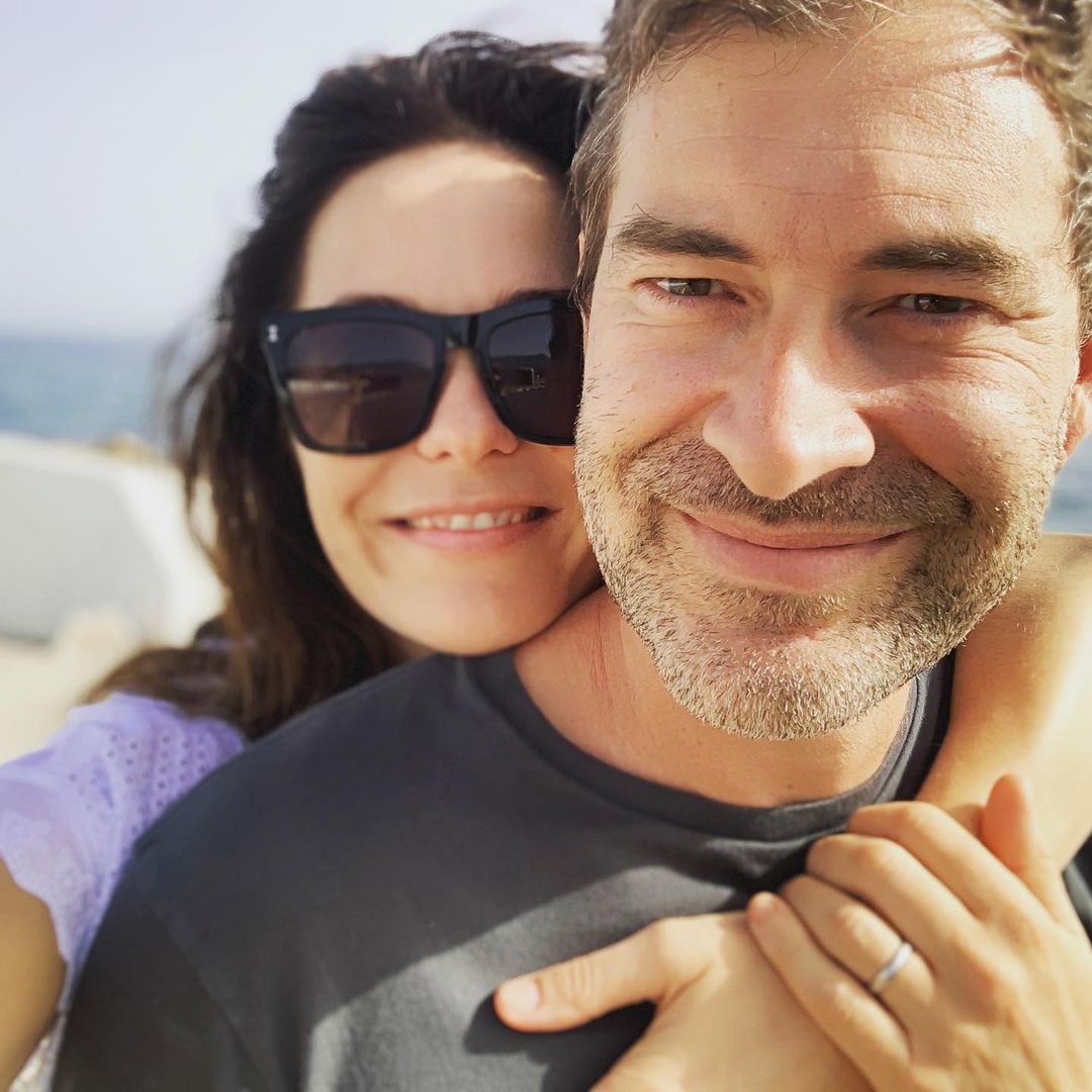 Katie Aselton and her husband, Mark Duplass, taking a selfie