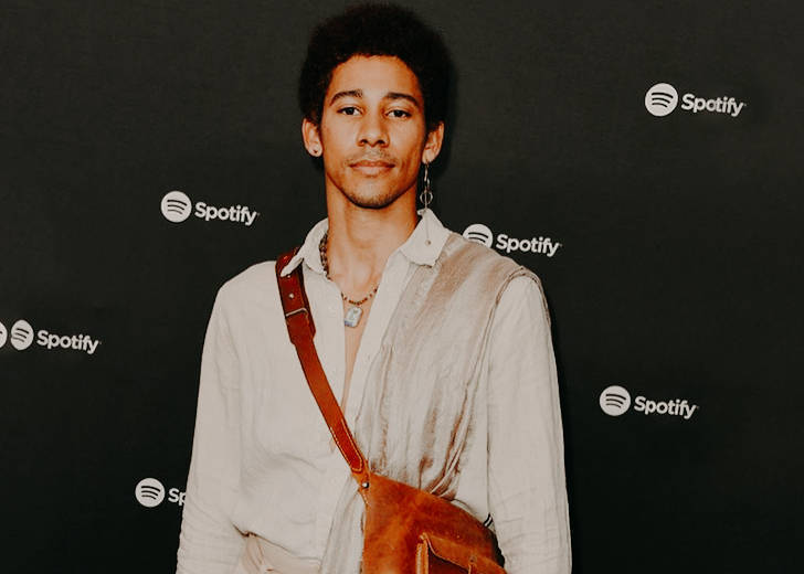 Keiynan-Lonsdale-Came-Out-Queer-through-Instagram-Post