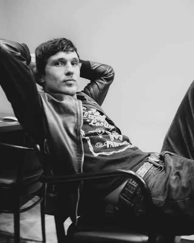 Kelsey Asbille's boyfriend William Moseley.