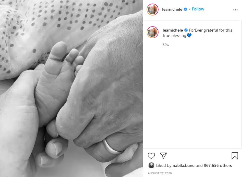 Lea Michele announces the birth of her baby with a picture of the baby's foot.