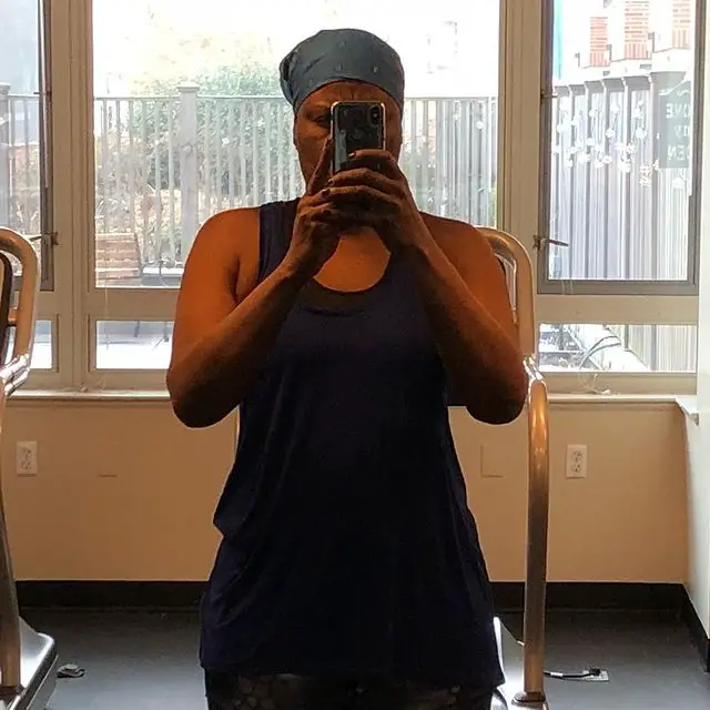 Leslie Jones shared a gym selfie in January 2018. 