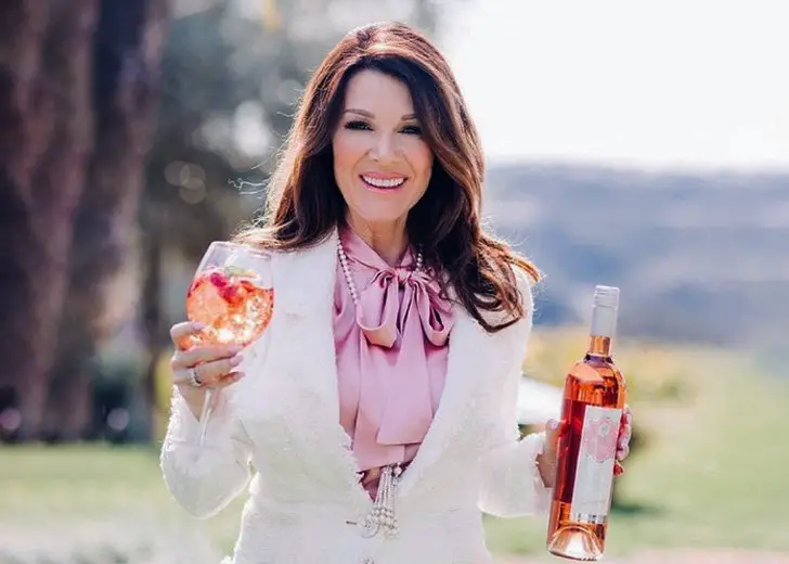 Did Lisa Vanderpump Actually Get Her Teeth Fixed   Lisa Vanderpump 