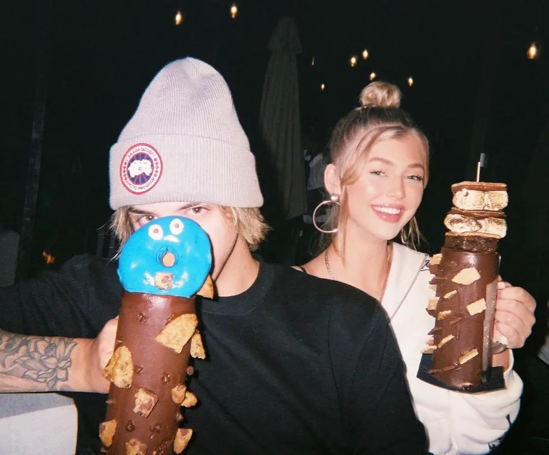 Loren Gray posing for a picture with her boyfriend, Kyle DeLoera