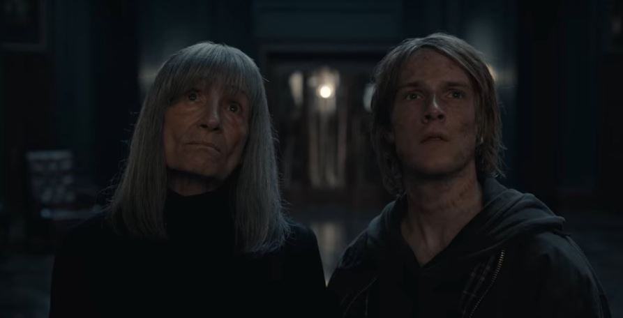 Louis Hofmann and Barbara NÃƒÆ’Ã‚Â¼sse as Jonas and Eva in Dark season 3