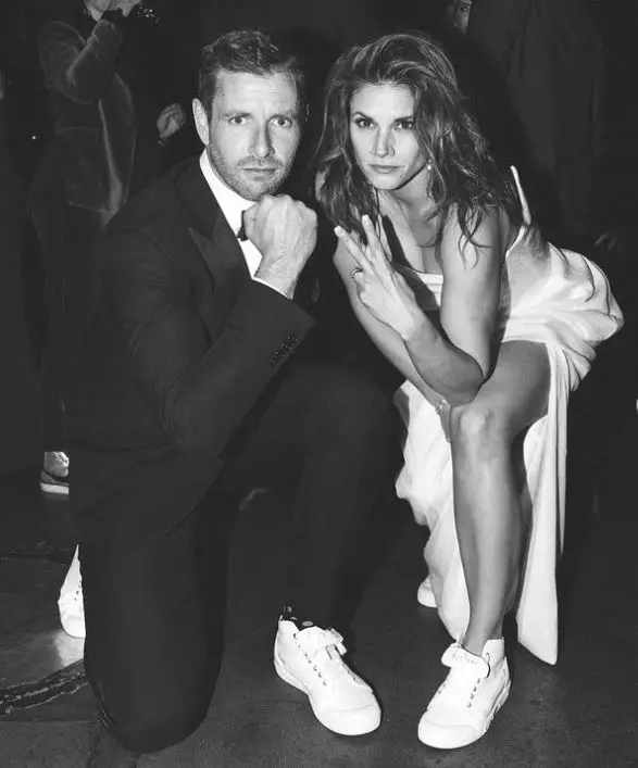 Missy Peregrym with husband Tom Oakley on their wedding