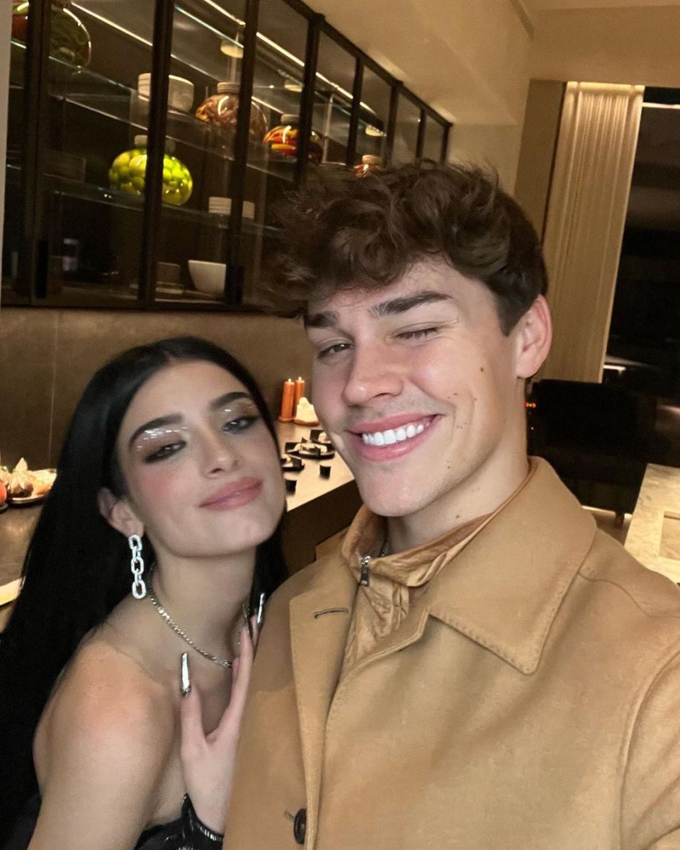 Noah Beck and Dixie Dâ€™Amelio snapped together on December 13, 2021.