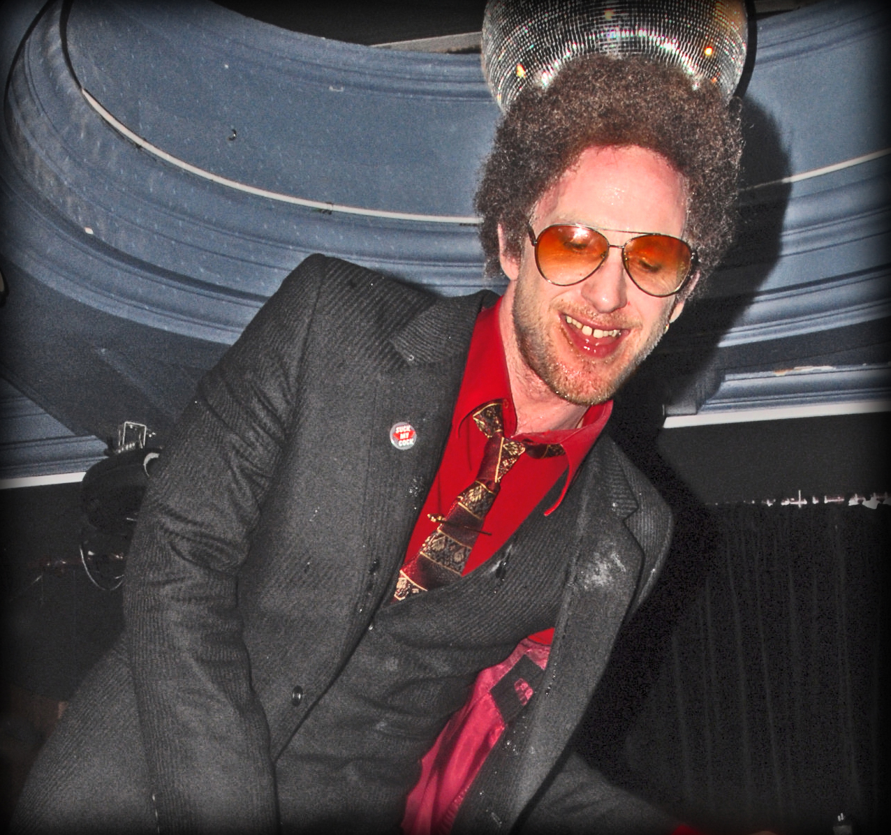Paul Kaye as Mike Strutter Kilburn, circa 2008
