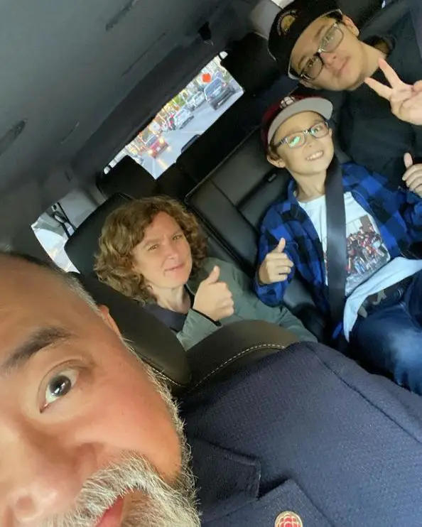 Paul Sun-Hyung Lee with family