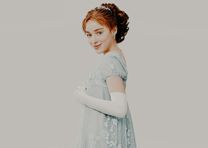 Phoebe-Dynevor