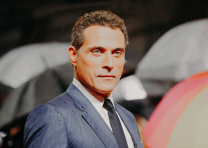 Brooding Looks & Piercing Eyes Make Rufus Sewell A Great Villian