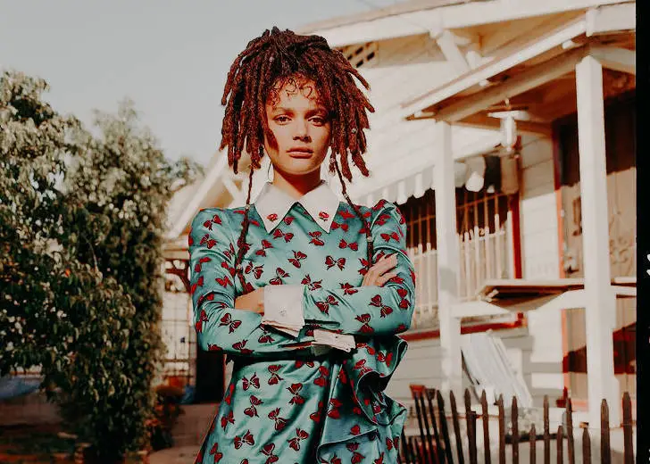 Sasha-Lane_1