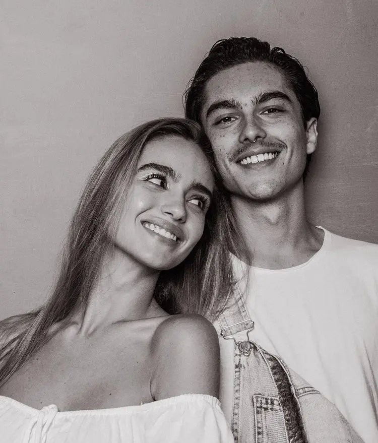 Sergio Mayer Mori and his potential wife Raquel Chaves in a candid picture.