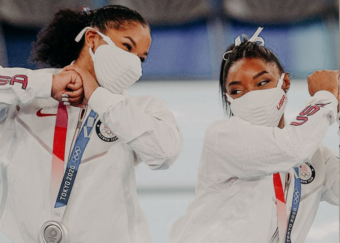 Simone-Biles-and-her-friend