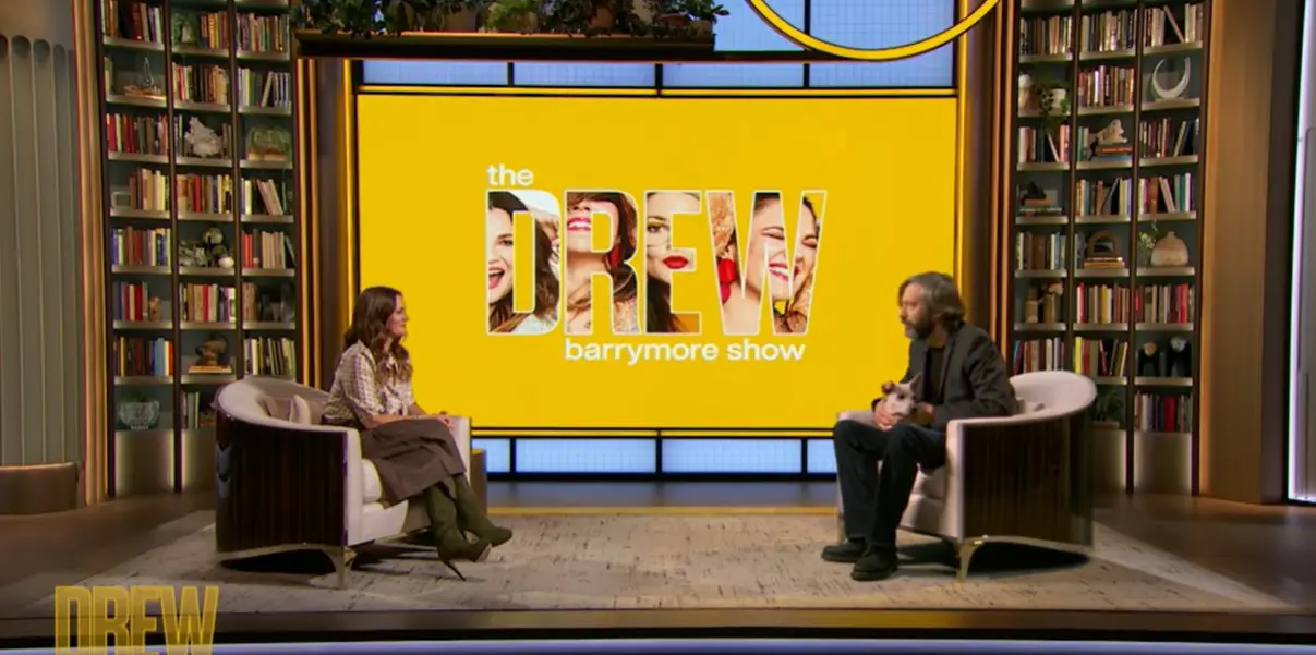 Tom Green and his ex wife Drew Barrymore during The Drew Barrymore Show.