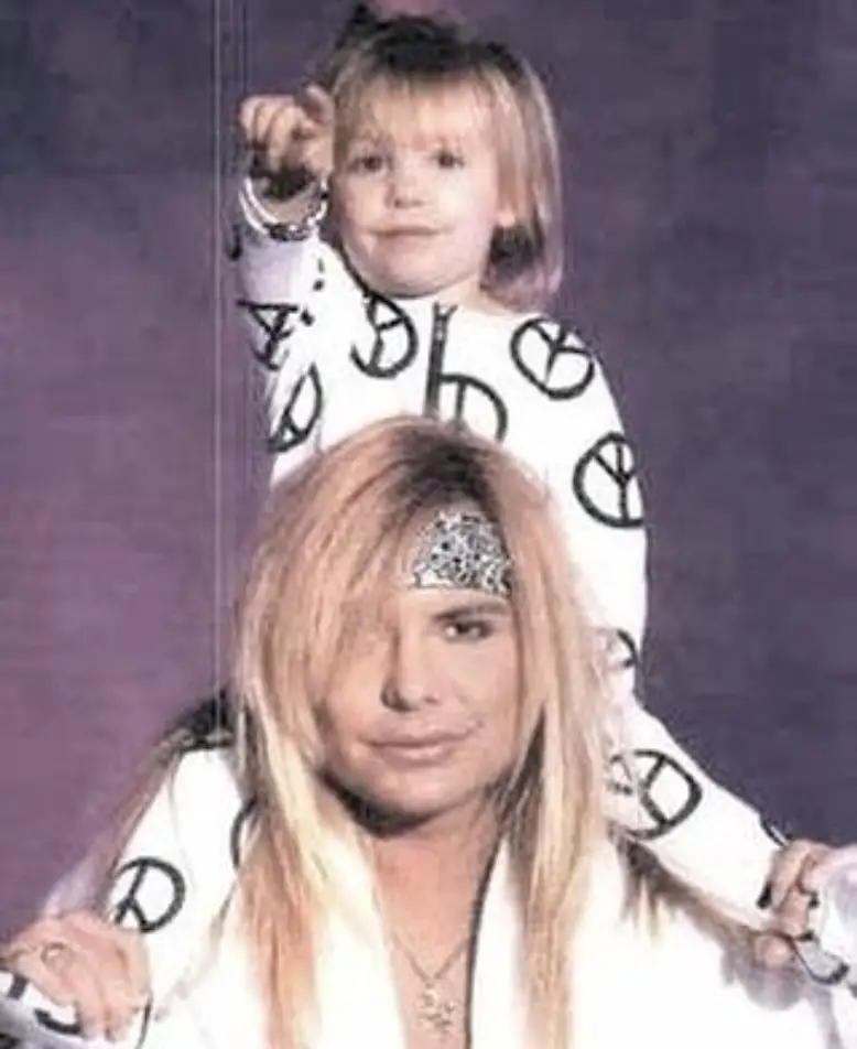 Vince Neil S Memory Of Losing Daughter Skylar To Cancer