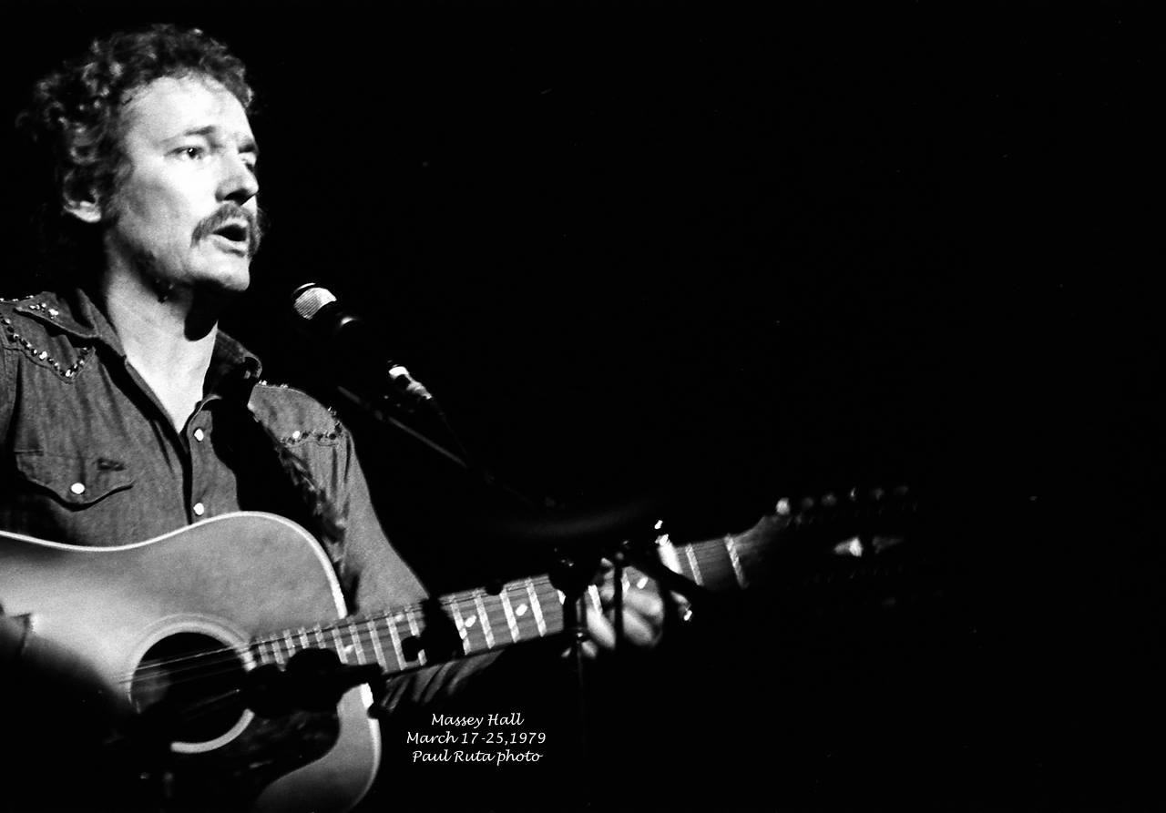 Young Gordon Lightfoot.