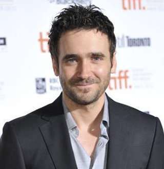 Allan Hawco Bio: Married Life With Wife; Wedding Vows Intact Or Broken?