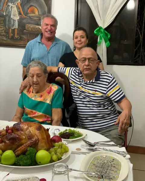 Ana Navarro celebrated 2021 Thanksgiving with her mom and dad in Nicaragua.