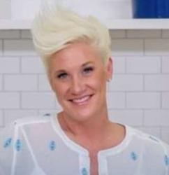 Anne Burrell Is She Gay