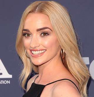 Brianne Howey listal