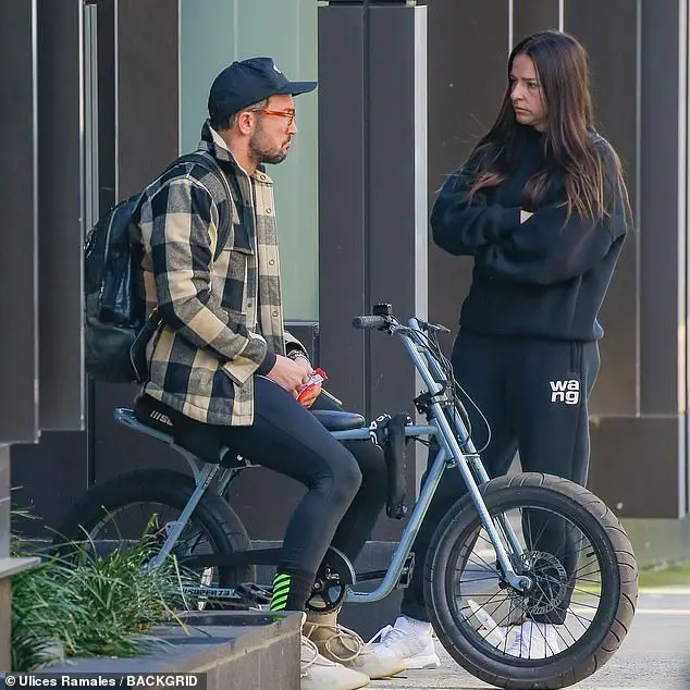 Carl Lentz spotted having a tense conversation with his wife of 17 years