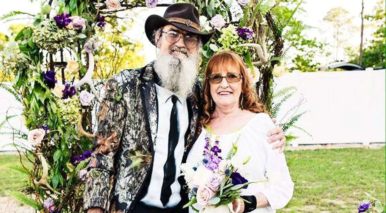 Si Robertson Age 70 And Wife Restore Faith In Love Married For Decades